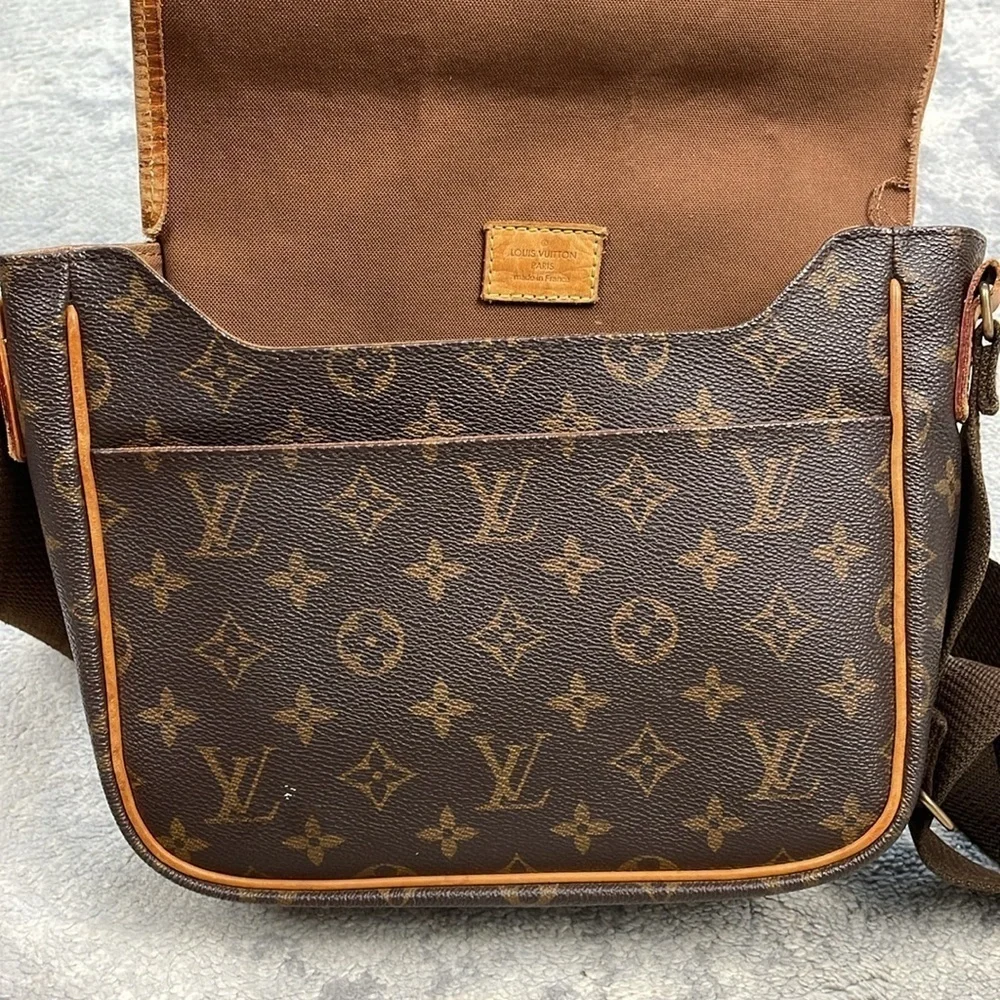 Louis Vuitton Messenger Bosphore PM M40106 Monogram Canvas Crossbody Bag Brown